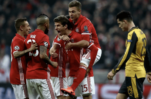 意媒：萨里坚持要求拉齐奥引进奇克，塔瓦雷斯可能转投沙特（意媒：萨里力推拉齐奥引进奇克，塔瓦雷斯或转战沙特）