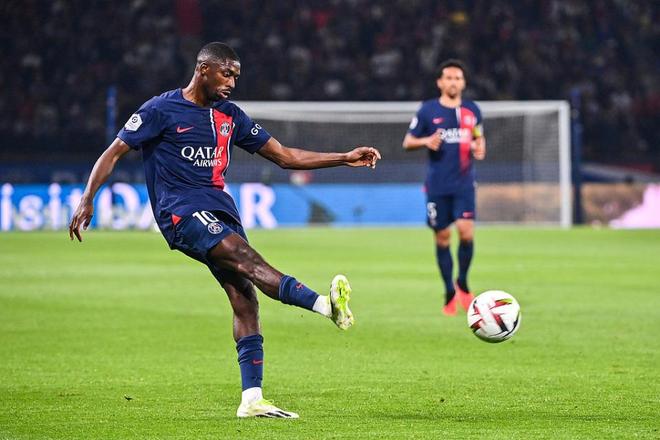 首次被葡萄牙征召的边锋福布斯出生时，C罗已为葡萄牙出场3次