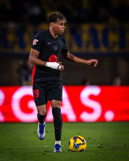 篮球NBA教练席再迎变动，多队寻求换帅