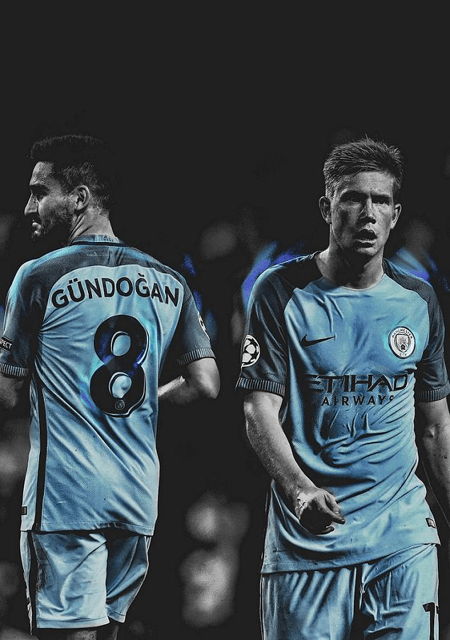 拉斯穆斯·霍伊伦(22 岁)在那不勒斯对阵尤文图斯的比赛中攻入 2 个进球！