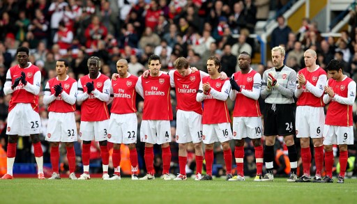 ESPN：曼联通过转会市场获得大笔资金，无需卖人就能签新中锋