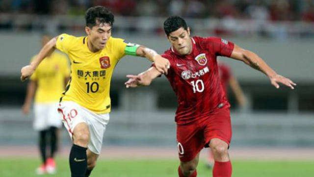 完成大四喜，姆巴佩当选欧冠官方本周最佳球员（姆巴佩轰四球，荣膺欧冠官方周最佳）